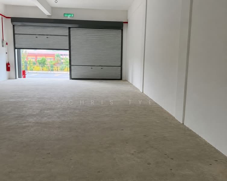Terrace Factory for Sale in Kampung Tasik Tambahan (Ampang) - Chris Tye - Entrance - PropertyGuru.com.my