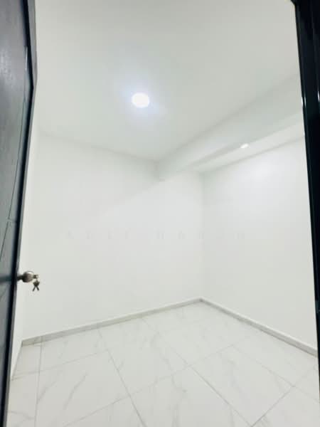 2-storey Terraced House for Sale in Taman Munshi Ibrahim (Tampoi) - Adli Harun - PropertyGuru.com.my