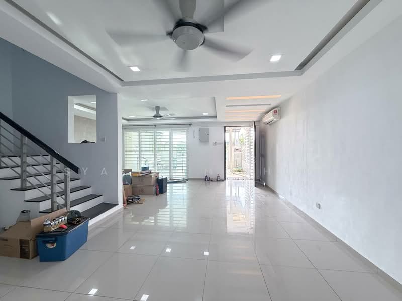 2-storey Terraced House for Sale in TTDI Grove (Kajang) - Syakila Mokhtar - Living Room - PropertyGuru.com.my