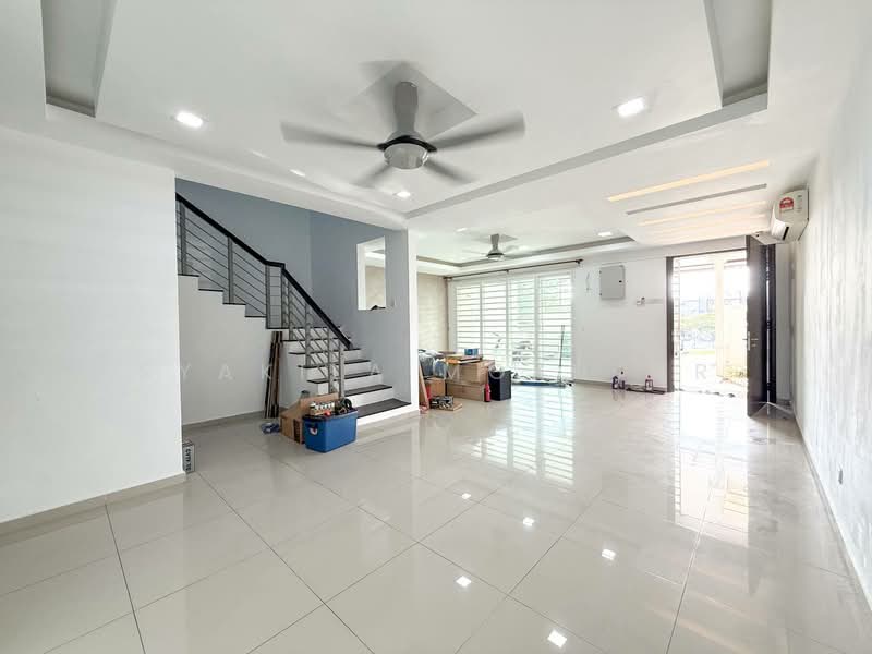 2-storey Terraced House for Sale in TTDI Grove (Kajang) - Syakila Mokhtar - Living Room - PropertyGuru.com.my