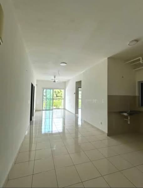 Pangsapuri untuk Dijual di Suria Mewah Residensi - Celestine Ting - Living Room - PropertyGuru.com.my