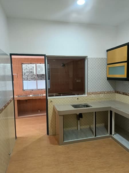 Rumah Berkembar untuk Dijual di Kampung Koh (Sitiawan) - Daniel Yong - Kitchen - PropertyGuru.com.my