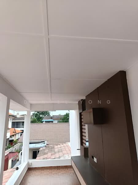 Rumah Berkembar untuk Dijual di Kampung Koh (Sitiawan) - Daniel Yong - Balcony - PropertyGuru.com.my