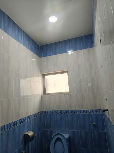 Rumah Berkembar untuk Dijual di Kampung Koh (Sitiawan) - Daniel Yong - Bathroom - PropertyGuru.com.my