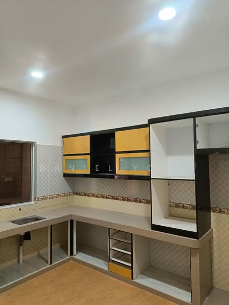 Rumah Berkembar untuk Dijual di Kampung Koh (Sitiawan) - Daniel Yong - Kitchen - PropertyGuru.com.my