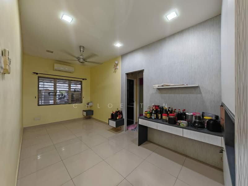 Rumah Teres 2 Tingkat untuk Dijual di Kemuning Utama (Shah Alam) - Chloe Tan - Living Room - PropertyGuru.com.my
