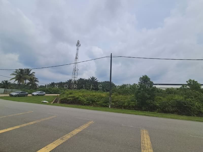 Tanah Perindustrian untuk Dijual di Kota Tinggi (Johor) - Kendriic Chong - Exterior - PropertyGuru.com.my