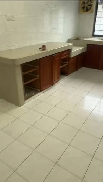 Rumah Teres 1 Tingkat untuk Dijual di Seksyen 2, Taman Kinrara (Puchong) - Jackson Wong - Kitchen - PropertyGuru.com.my