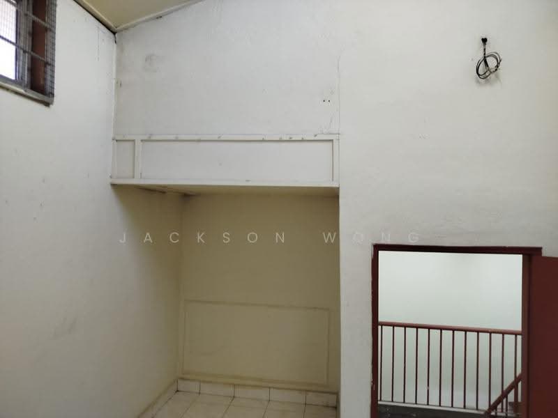 1-storey Terraced House for Sale in Seksyen 2, Taman Kinrara (Puchong) - Jackson Wong - Interior - PropertyGuru.com.my