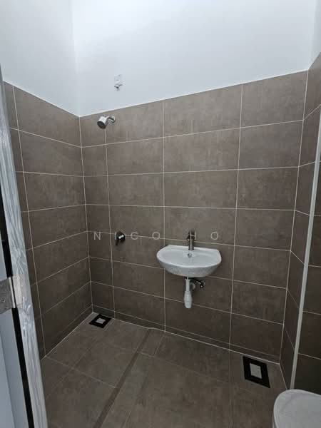 Rumah Teres 2 Tingkat untuk Dijual di Taman Ponderosa (Johor Bahru) - Nico Ho - Bathroom - PropertyGuru.com.my