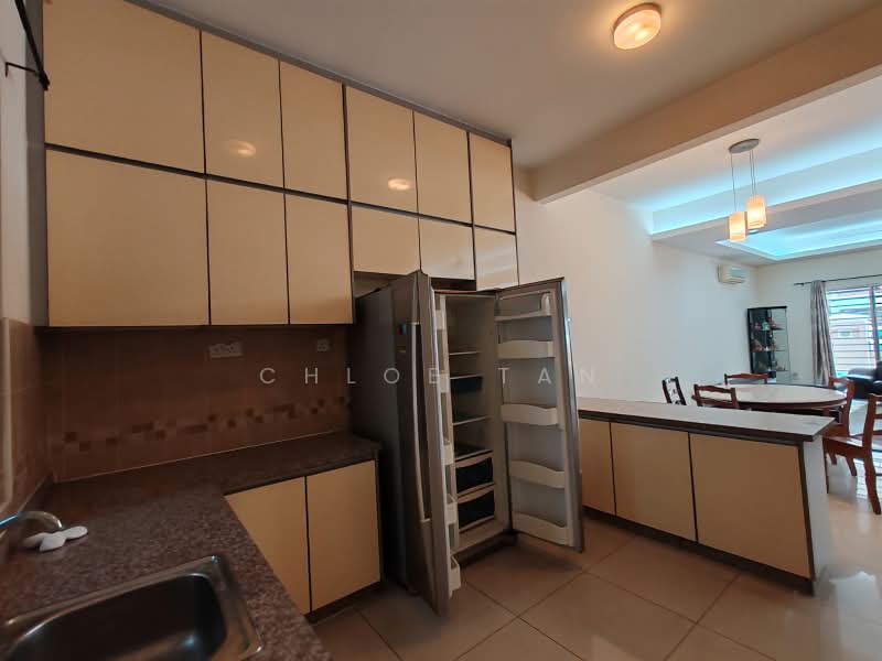 2-storey Terraced House for Sale in Kota Kemuning (Shah Alam) - Chloe Tan - Kitchen - PropertyGuru.com.my