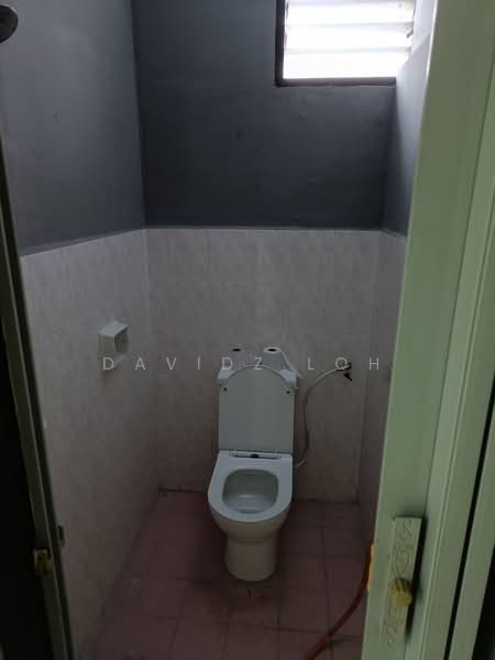 Shop / Office for Rent in Bukit Minyak (Penang) - Davidz Loh - Bathroom - PropertyGuru.com.my