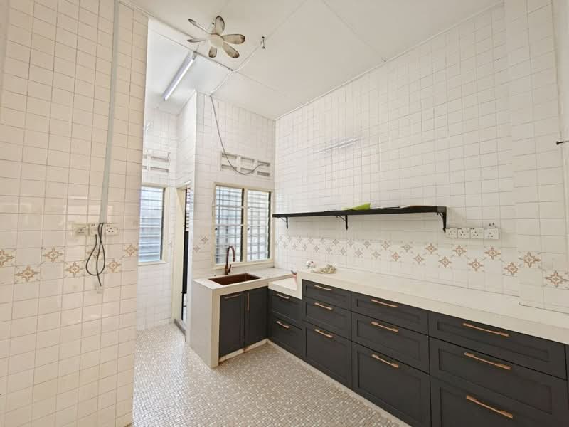 Rumah Teres 1 Tingkat untuk Dijual di Taman Ipoh Timur (Ipoh) - Gary Tang - Kitchen - PropertyGuru.com.my
