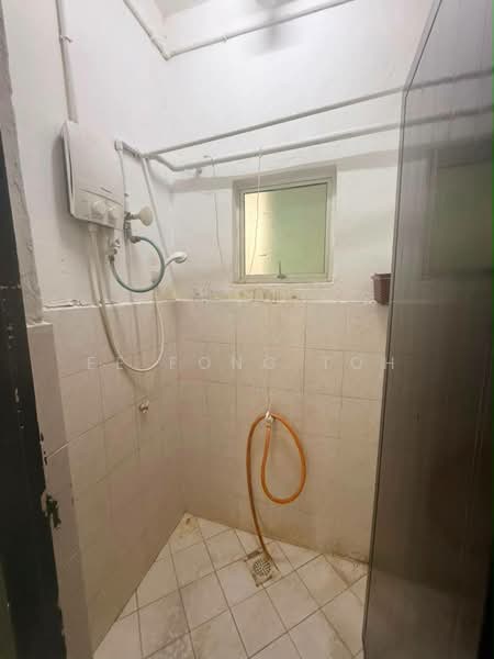 Rumah Flat untuk Dijual di Taman Pulai Utama - Ee Fong Toh - PropertyGuru.com.my