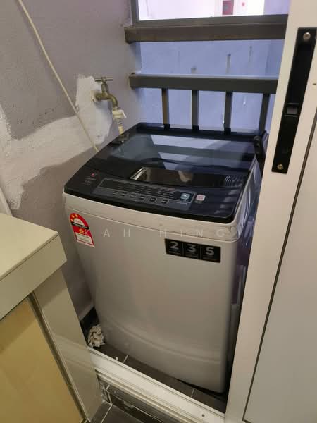 Servis Apartment untuk Disewa di Maxim Residences - Kah Hing - Balcony - PropertyGuru.com.my