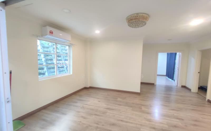 Semi-Detached House for Rent in Shah Alam (Selangor) - Carmen Ng - Living Room - PropertyGuru.com.my