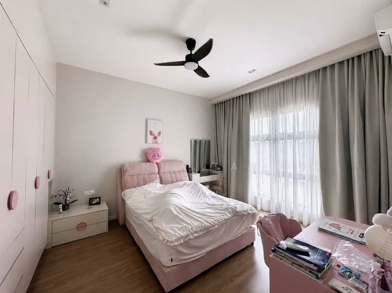 Semi-Detached House for Rent in Kota Kemuning (Shah Alam) - Anna Tan - Bedroom - PropertyGuru.com.my
