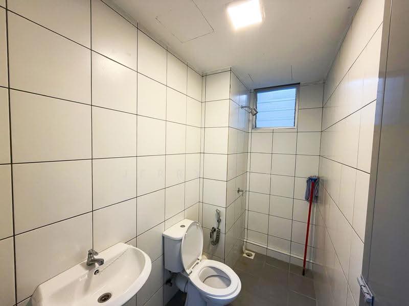 Kediaman Servis untuk Disewa di The Stone - Jerry Tan - Bathroom - PropertyGuru.com.my