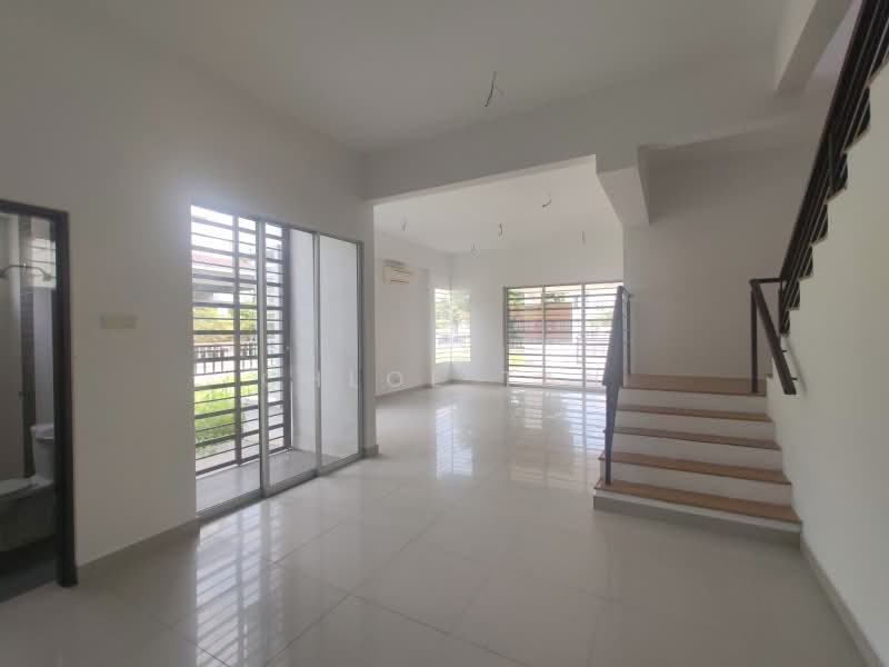 2-storey Terraced House for Sale in Alam Impian (Shah Alam) - Chloe Tan - Living Room - PropertyGuru.com.my
