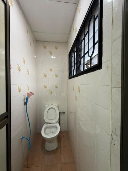 Rumah Teres 1.5 Tingkat untuk Dijual di Taman Sri Skudai (Skudai) - Lynn SL - Bathroom - PropertyGuru.com.my