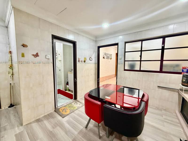 2-storey Terraced House for Sale in Bukit Jelutong (Shah Alam) - muharni sawarin - PropertyGuru.com.my