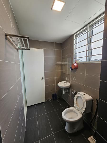 Servis Apartment untuk Disewa di Maxim Residences - Kah Hing - Bathroom - PropertyGuru.com.my