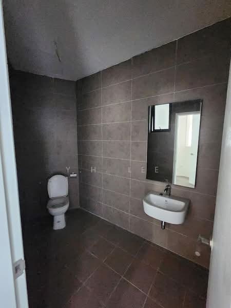 Kondominium untuk Disewa di O2 Residence - Y.H. Lee - Bathroom - PropertyGuru.com.my