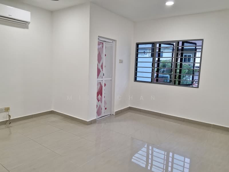 Rumah Teres 2-Tingkat untuk Dijual di Taman Bukit Serdang (Seri Kembangan) - Milo Chan - Interior - PropertyGuru.com.my