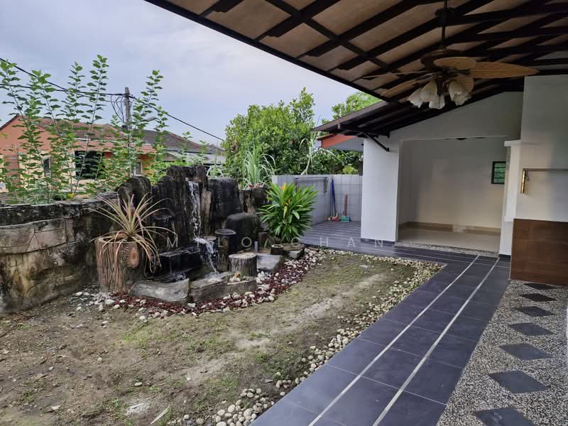 Rumah Teres 2-Tingkat untuk Dijual di Taman Bukit Serdang (Seri Kembangan) - Milo Chan - Exterior - PropertyGuru.com.my
