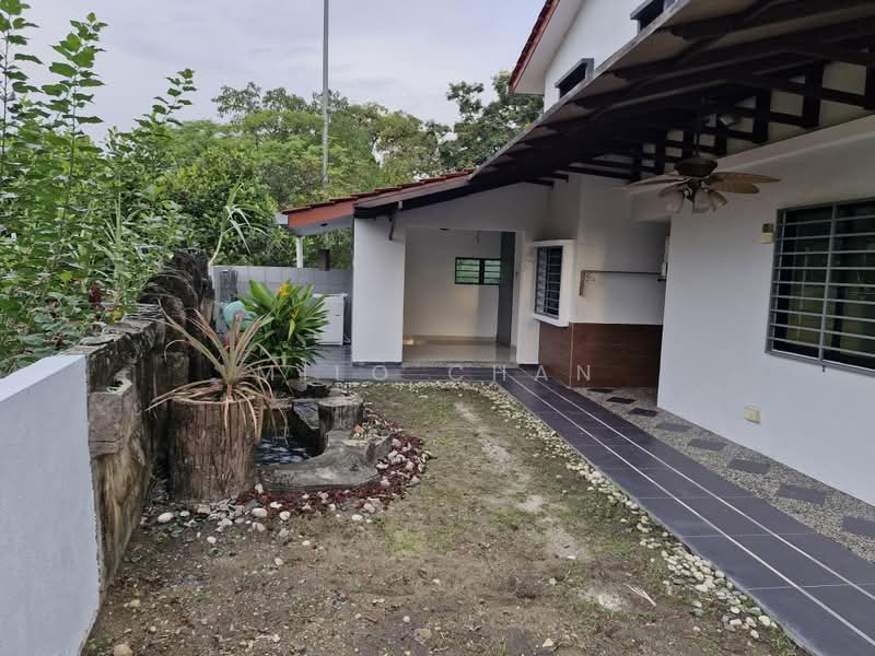 Rumah Teres 2-Tingkat untuk Dijual di Taman Bukit Serdang (Seri Kembangan) - Milo Chan - Exterior - PropertyGuru.com.my