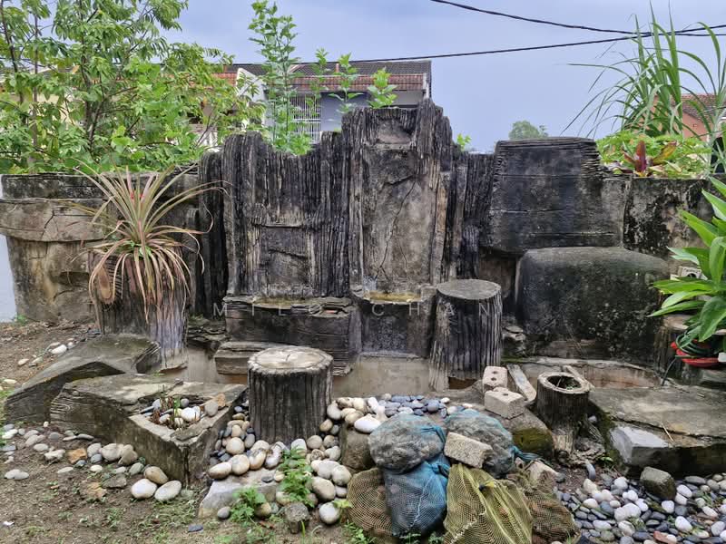 Rumah Teres 2-Tingkat untuk Dijual di Taman Bukit Serdang (Seri Kembangan) - Milo Chan - Exterior - PropertyGuru.com.my