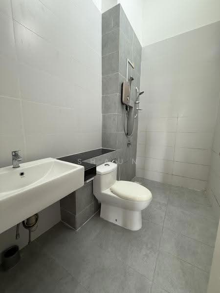 2-storey Terraced House for Rent in Eco Majestic (Semenyih) - Shaun Chong - Bathroom - PropertyGuru.com.my