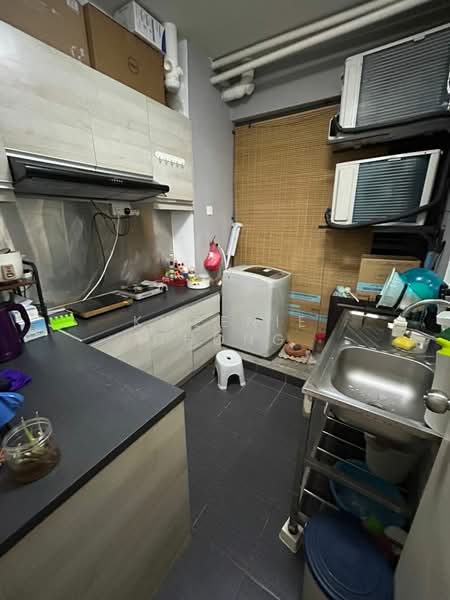 Servis Apartment untuk Dijual di Maxim Residences - Kweenie Chong - Kitchen - PropertyGuru.com.my