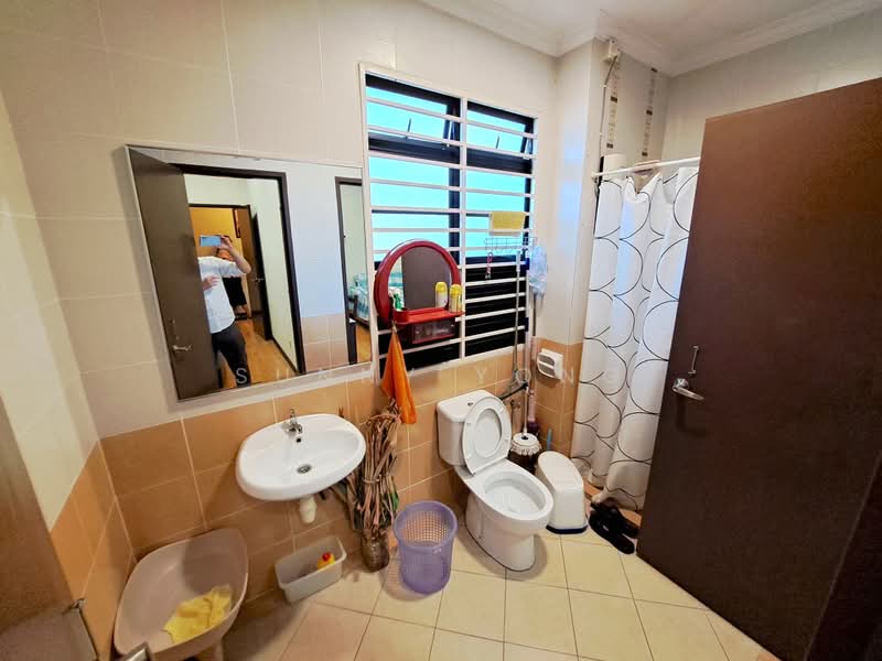 Rumah Teres 2 Tingkat untuk Dijual di Bandar Kinrara Seksyen 5 (Bandar Kinrara) - SUNNY YONG - Bathroom - PropertyGuru.com.my