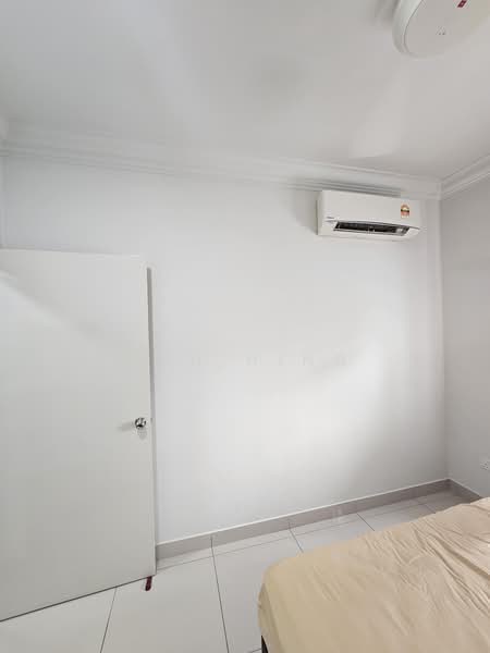 Service Residence for Sale at Maxim Residences - Kah Hing - Bedroom - PropertyGuru.com.my