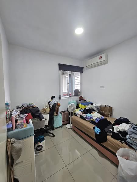 Service Residence for Sale at Maxim Residences - Kah Hing - Bedroom - PropertyGuru.com.my