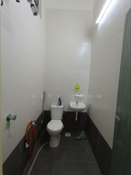 Terraced House for Sale in Batu Gajah (Perak) - Jerry Chow - Bathroom - PropertyGuru.com.my