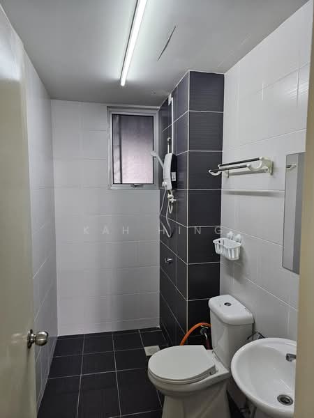 Servis Apartment untuk Dijual di Maxim Residences - Kah Hing - Bathroom - PropertyGuru.com.my