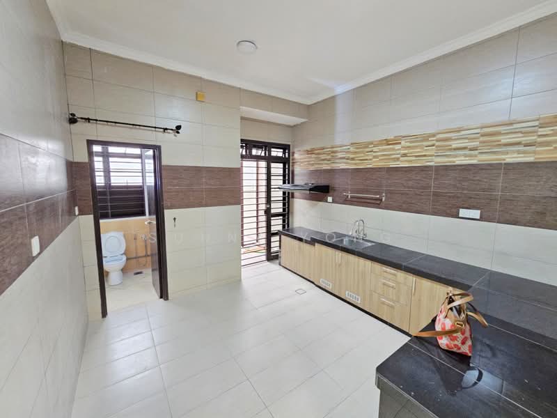Rumah Teres 2 Tingkat untuk Dijual di Bandar Kinrara Seksyen 5 (Bandar Kinrara) - SUNNY YONG - Kitchen - PropertyGuru.com.my