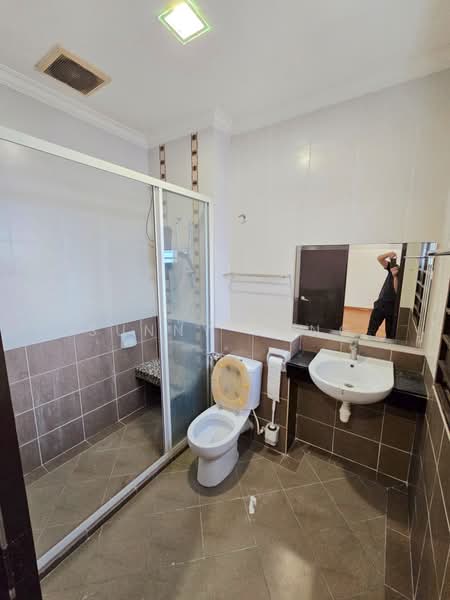 Rumah Teres 2 Tingkat untuk Dijual di Bandar Kinrara Seksyen 5 (Bandar Kinrara) - SUNNY YONG - Bathroom - PropertyGuru.com.my
