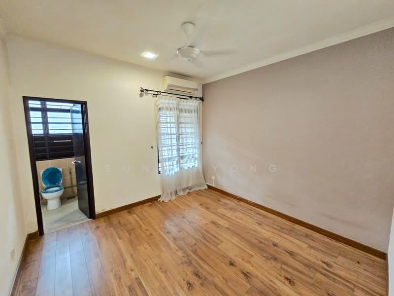 Rumah Teres 2 Tingkat untuk Dijual di Bandar Kinrara Seksyen 5 (Bandar Kinrara) - SUNNY YONG - Bathroom - PropertyGuru.com.my