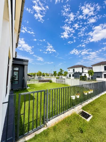 Rumah Teres untuk Dijual di Eco Grandeur (Puncak Alam) - Nafis Hashim - Exterior - PropertyGuru.com.my