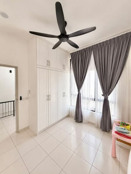 Rumah Teres untuk Dijual di Eco Grandeur (Puncak Alam) - Nafis Hashim - Bedroom - PropertyGuru.com.my