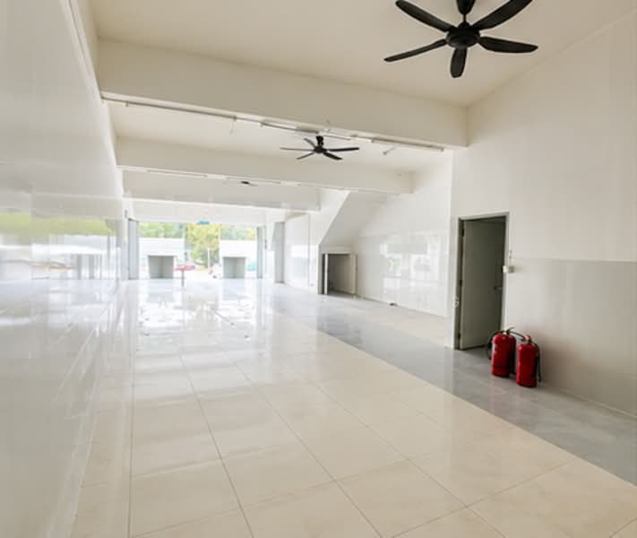 Shop for Rent in Taman Lestari Perdana (Seri Kembangan) - Alice Chong - Interior - PropertyGuru.com.my