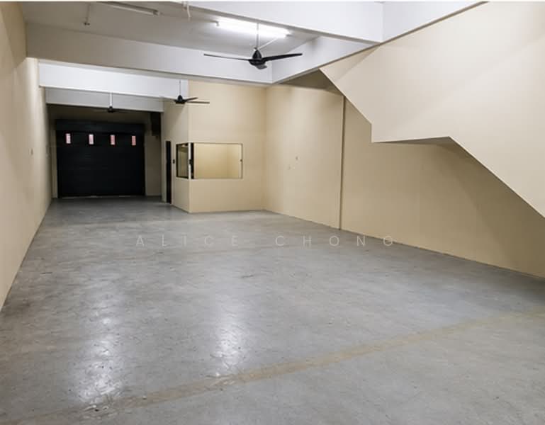 Shop for Rent in Taman Lestari Perdana (Seri Kembangan) - Alice Chong - Interior - PropertyGuru.com.my