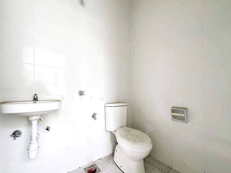 Rumah Banglo untuk Dijual di Kuala Selangor (Selangor) - BILYA ARIFF - Bathroom - PropertyGuru.com.my