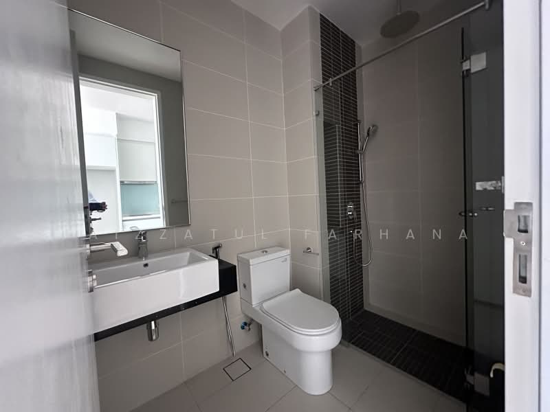 Servis Apartment untuk Dijual di The Sentral Suites - Faizzatul Farhana - Bathroom - PropertyGuru.com.my