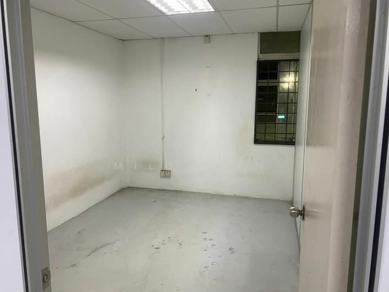 Factory for Rent in Kampung Bukit Kemuning (Shah Alam) - Milo Chan - Interior - PropertyGuru.com.my