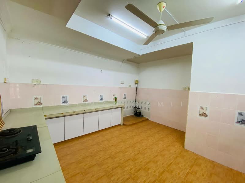 Rumah Teres 2 Tingkat untuk Dijual di Bangi (Selangor) - Luqman Ramli - Kitchen - PropertyGuru.com.my