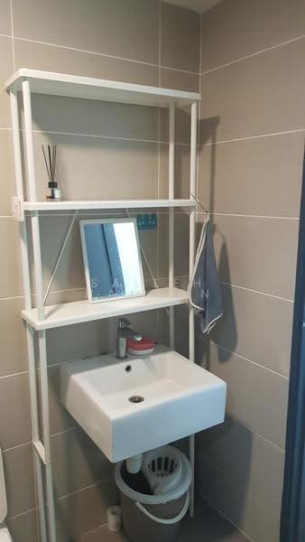 Kediaman Servis untuk Disewa di Emira Residence - Salleh Hamdan - Bathroom - PropertyGuru.com.my